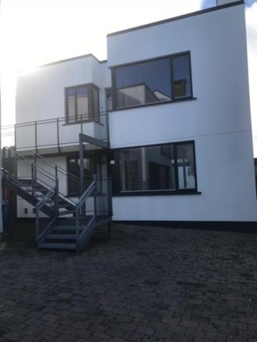 Apartment Retreat